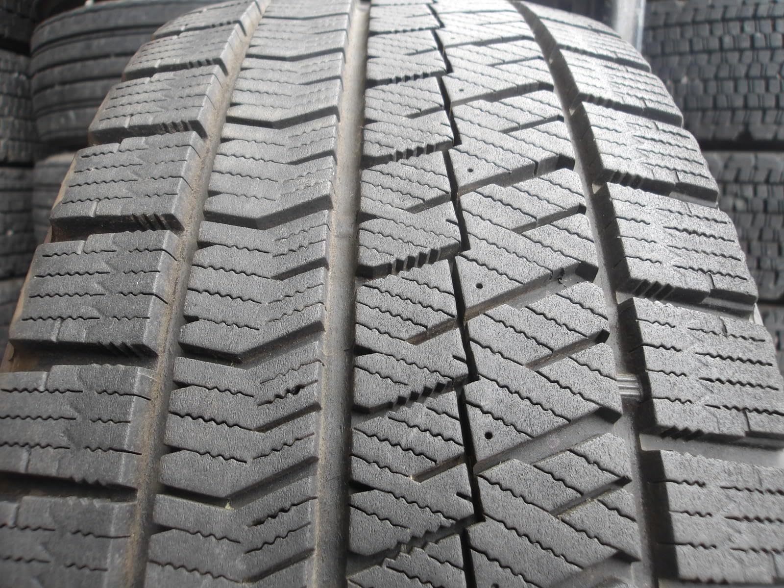 Amazon.co.jp: P234-11 185/55R15 冬1本 スタッドレス 82Q 185/55-15